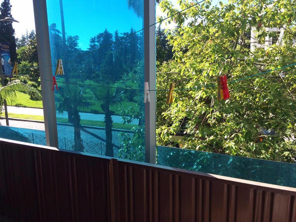 Rustaveli Apartment バトゥーミ エクステリア 写真