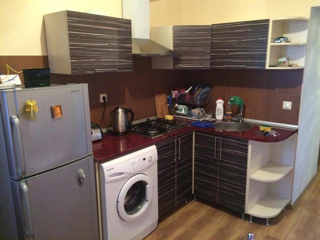 Rustaveli Apartment バトゥーミ エクステリア 写真